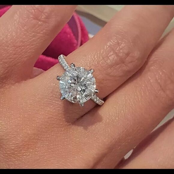 Beautiful 2ct Silver CZ Diamond Ring - Picture 3 of 4